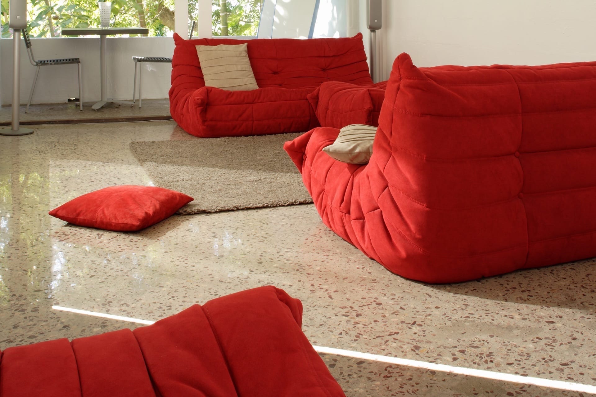 Concrete polishing for residential and commercial floors on the Sunshine Coast and Brisbane. - Honed & Polished Concrete meeting 2