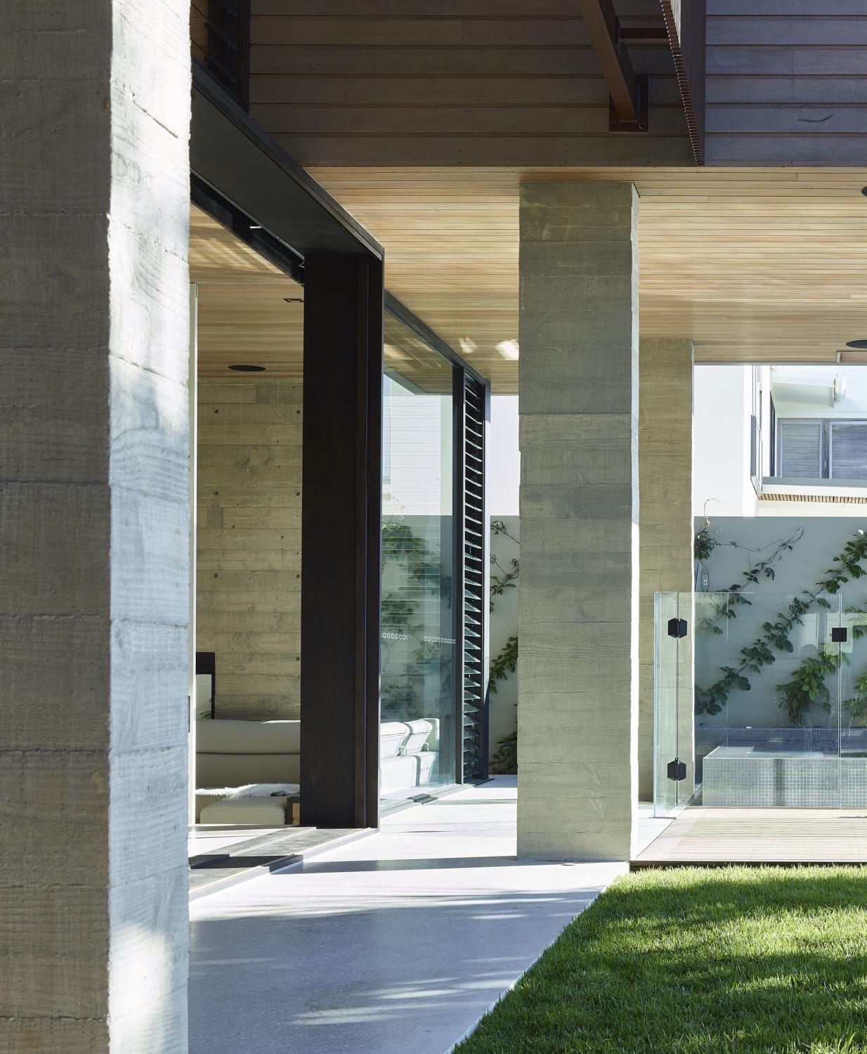 Concrete polishing for residential and commercial floors on the Sunshine Coast and Brisbane. - Honed & Polished Concrete work in progress