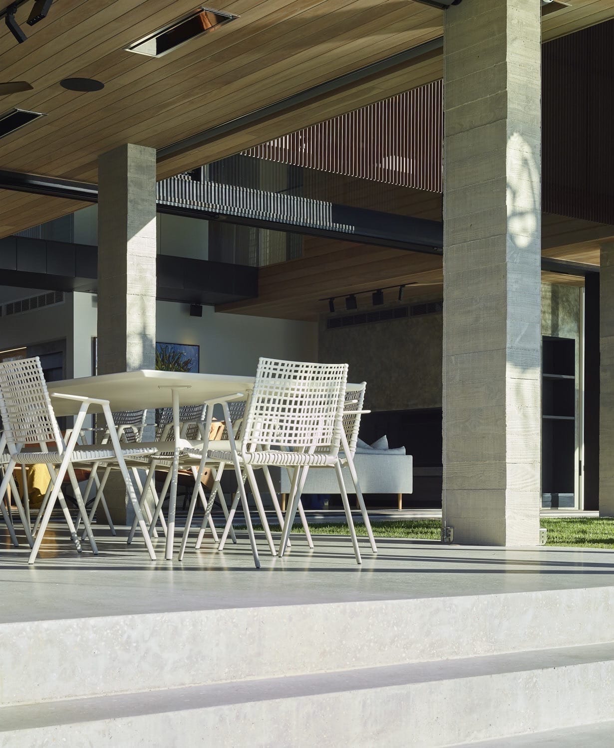 Concrete polishing for residential and commercial floors on the Sunshine Coast and Brisbane. - Honed & Polished Concrete meeting 2