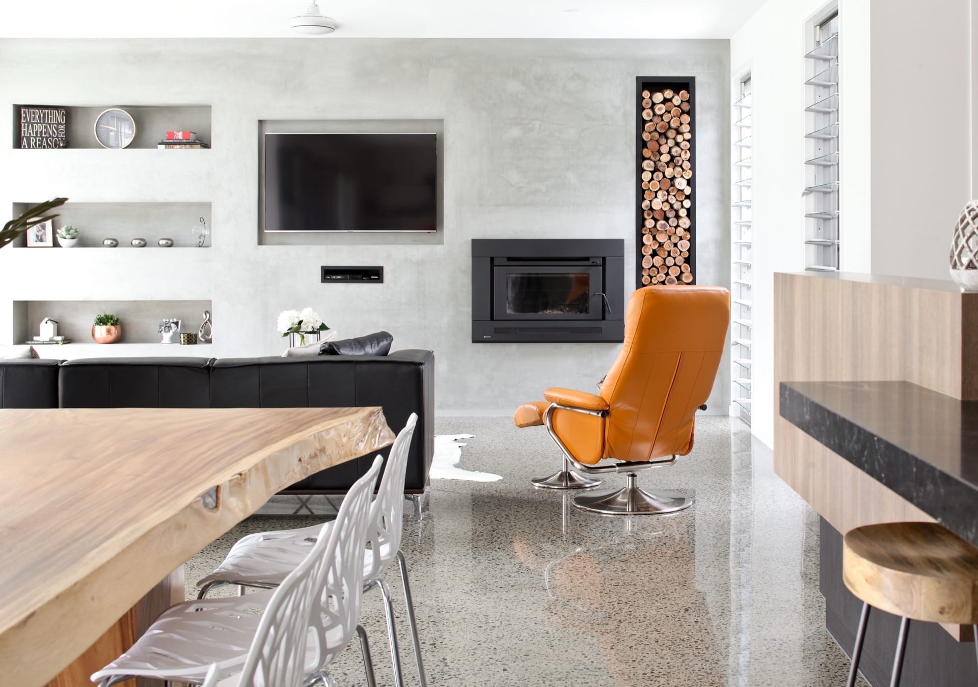 Concrete polishing for residential and commercial floors on the Sunshine Coast and Brisbane. - Honed & Polished Concrete working in the studio